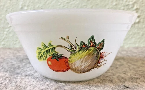 Vintage Federal Milk Glass Turnup & Tomato Veggie Print Mixing Nesting 5" Bowl