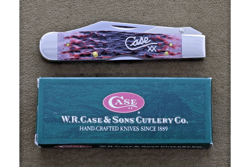 Case 6111 1/2 Cheetah knife. Cranberry. 2002