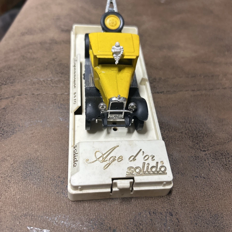 1/43 Solido Citroen Depanneuse 4410 Yellow  Diecast TOW TRUCK WRECKER  rare - Image 2 of 4