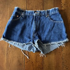 Vintage Levi s 550 Classic Relaxed Denim Shorts Size 10