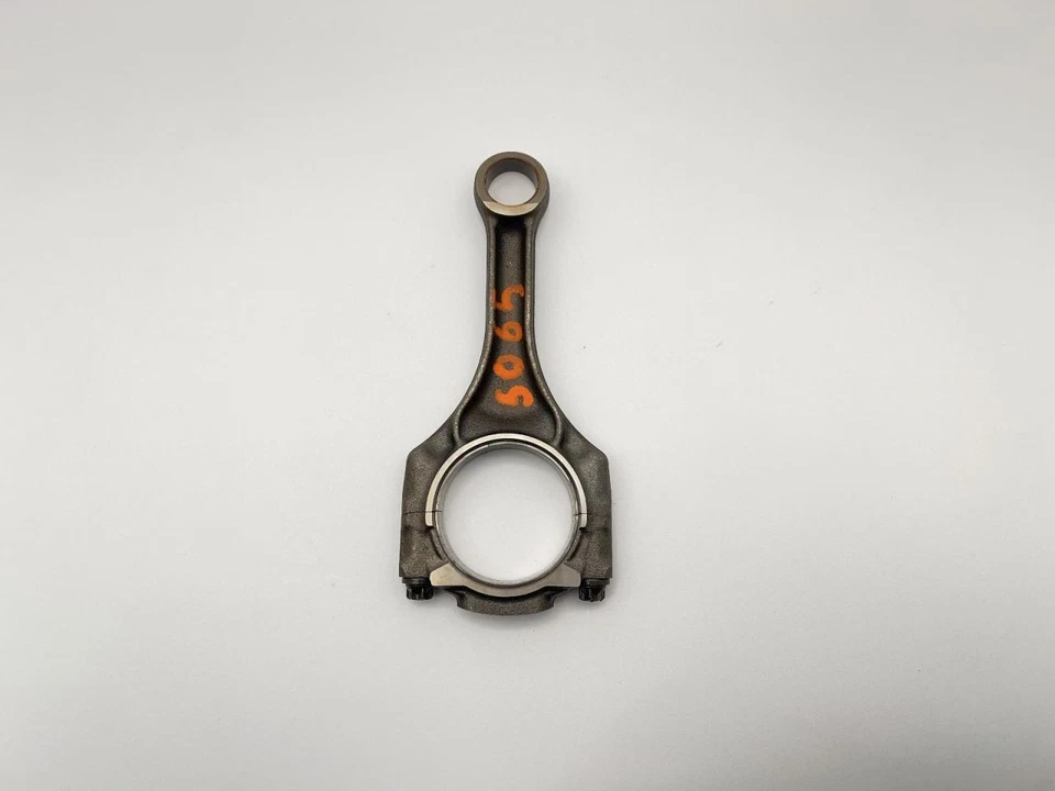 BMW 550i 2013-2016 biela Foto 2 de 4