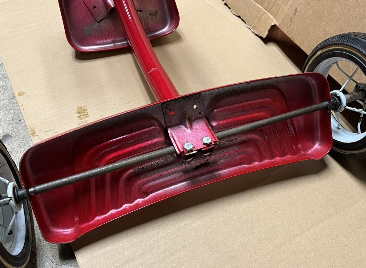 Vintage Metal Roadmaster Tricycle Made In USA. Candy Apple Red