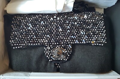 NIB CHANEL 2022 22B Sequin with Light Pink Beads, Black NIB CHANEL 2022 22B Sequin with Light Pink Beads, Black