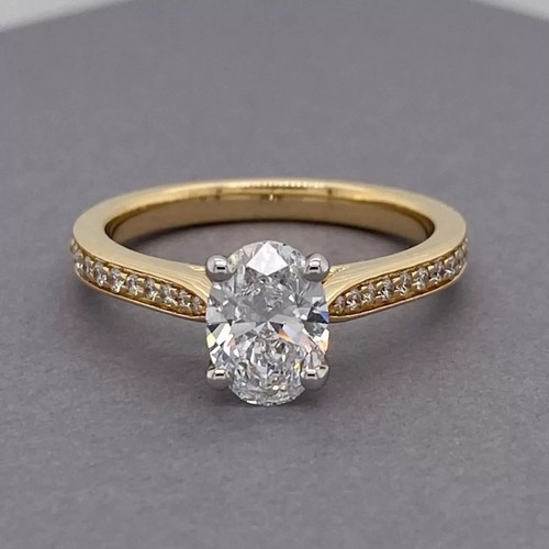 1.55 Ct Oval Cut White Moissanite Engagement Ring 10k Yellow Gold - 第 1/5 張圖片