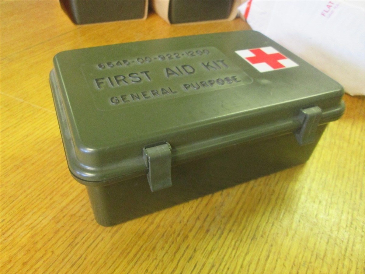 米軍 実物 FIRST AID KIT メディカルボックス NSN6545 08x5x3 First Aid Kit Dry Box General Purpose Water Tight NSN 6545