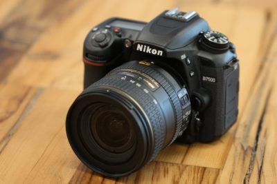 Nikon D7500 Digital DSLR Kamera Body *BRANDNEU VERPACKT* WELTWEITER VERSAND