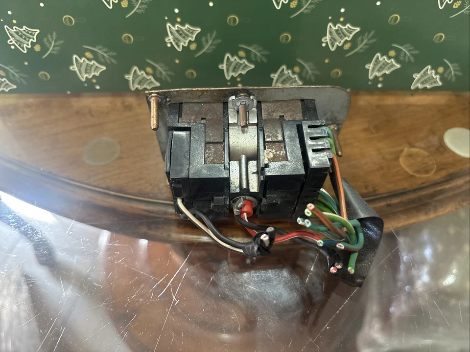 84-91 Jaguar XJS HE Emergency Hazard Button & Heated Switch Set w/ Bezel OEM - Image 3 of 4