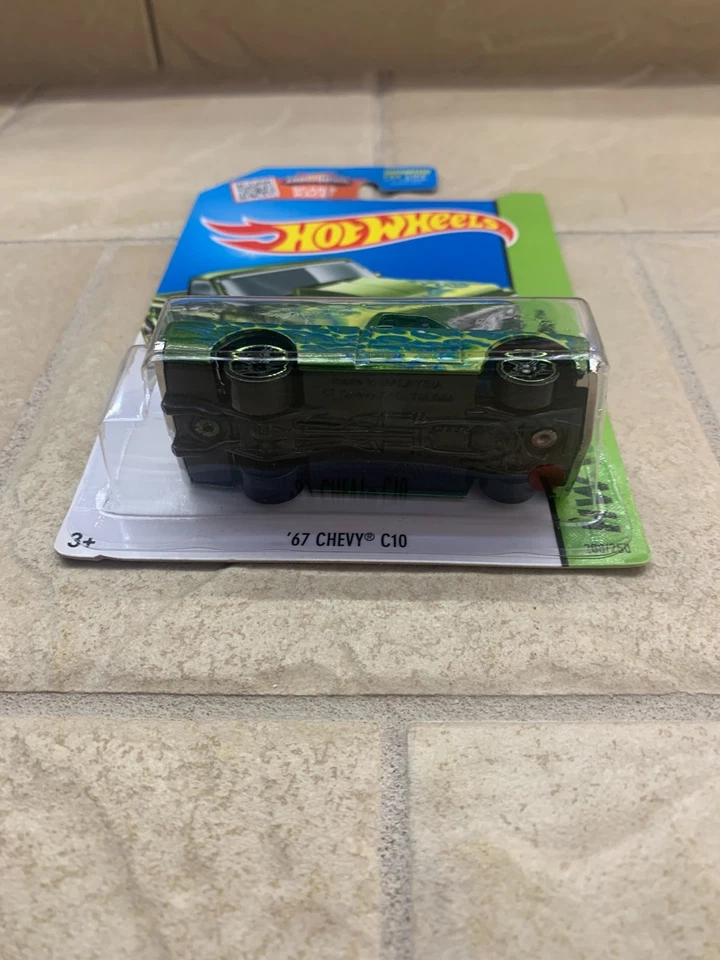Hot Wheels ** 67 Chevy C-10 ** Exclusivo de K-Mart... Flota Heet... Foto 2 de 4