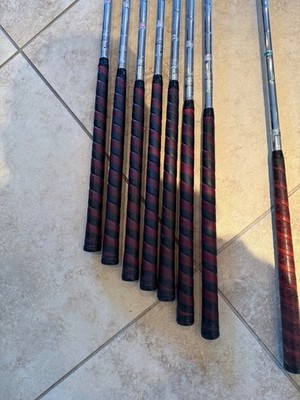 1956 MacGregor Tourney MT Colorchrome irons RH 3-9 orig. shaft, grips