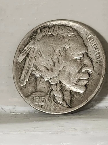 Nice 1915d Buffalo With Clear Date And Mottos.  Over 1/2Horn. Good Eye Appeal