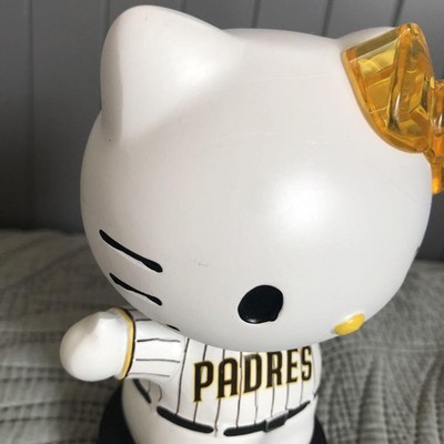 新品希少⭐️ハローキティ&サンディエゴパドレス50周年記念ボブルヘッド Hello Kitty San Diego Padres 50th Anniversary Light Up