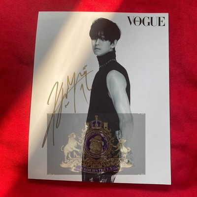 Kim Soo Hyun 10-Inch Autograph   Limited Edition Signed Photo Collectible