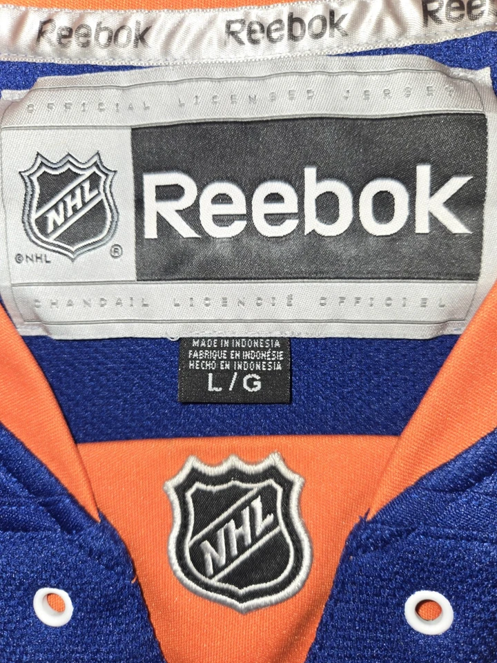 Reebok NHL New York Islanders #91 Tavares Jersey Size Large No Draw String - Image 3 of 4