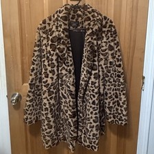 Super Soft Faux Fur Leopard Print Love Tree Jacket W Pockets Size M Y2K NWOT