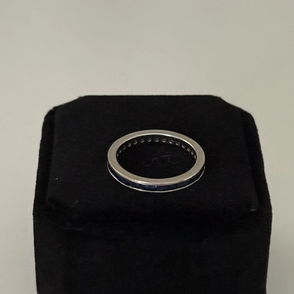 Vintage 14K White Gold Sapphire Eternity Band Ring Size 7 - Image 3 of 4