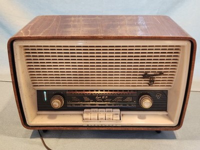 Vintage Blaupunkt Verona 2608 German Tube Radio AM/FM/SW -50 s/60 s- WORKS ---