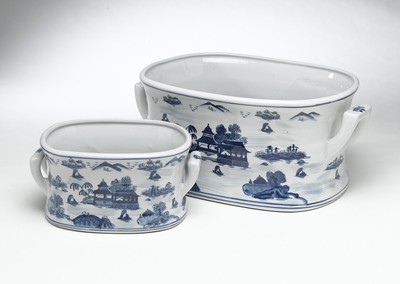 AAI Blue Willow Design Footbath Planters, Set of 2