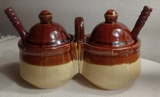 Vtg Houston Foods Double Condiment Crock Set w/Spoons #21979 Tan Brown Crockery