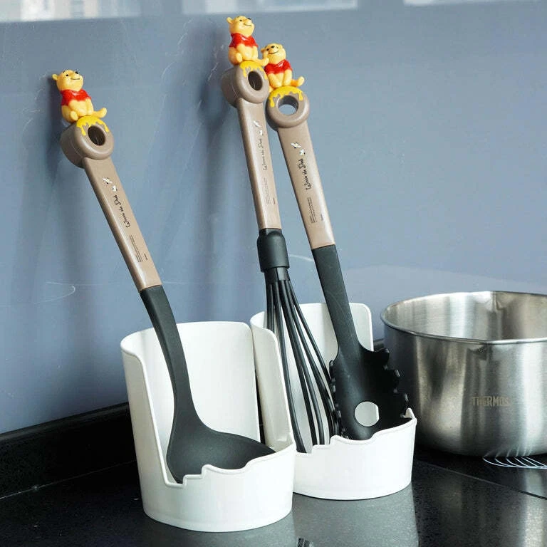 SKATER WINNIE THE POOH Spoon Noodle Ladle Egg Beater Whisk Latte Stirrer Kitchen
Opens in a new wind