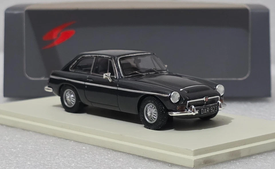 MGC GT Coupe 1967 Grey Met 1:43 Spark S4144 EXTREMELY RARE!! - Image 3 of 4