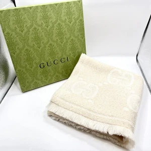 Silencieux Gucci GG laine lame jacquard blanc 598993 du Japon