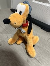 Disney Theme Parks Pirates of the Caribbean Pluto Dog w/ Keys Plush Toy