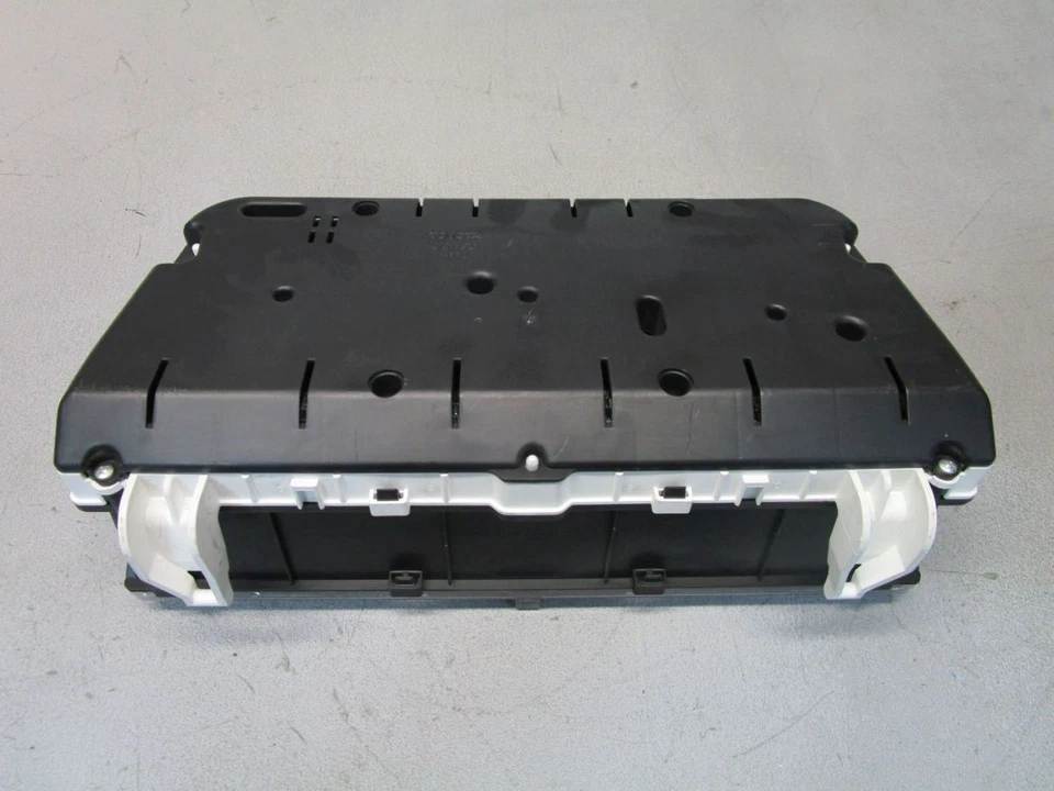 Cuadro de instrumentos velocímetro TOYOTA COROLLA VERSO (ZER) 2.2 D-4D 83800-0F091 Foto 3 de 4