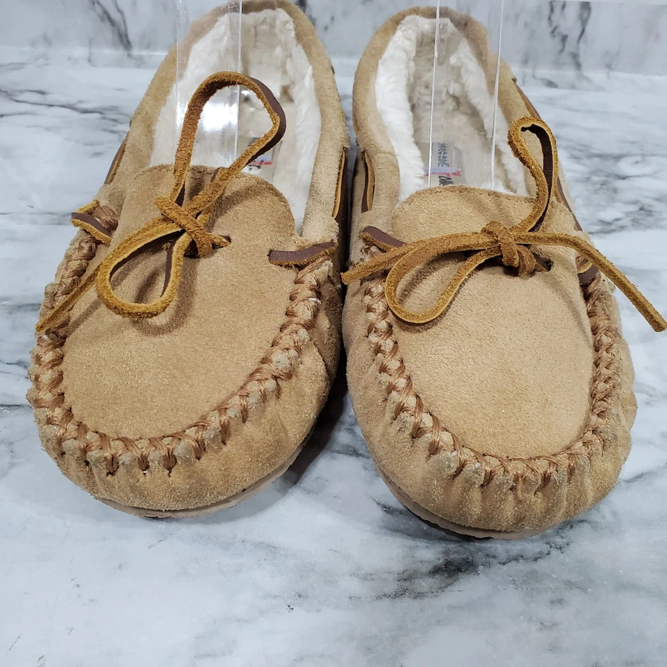 Zapatilla de cuero forrada Minnetonka Cally mocasín para mujer US 6M tostado de piel sintética 4011 Foto 2 de 4