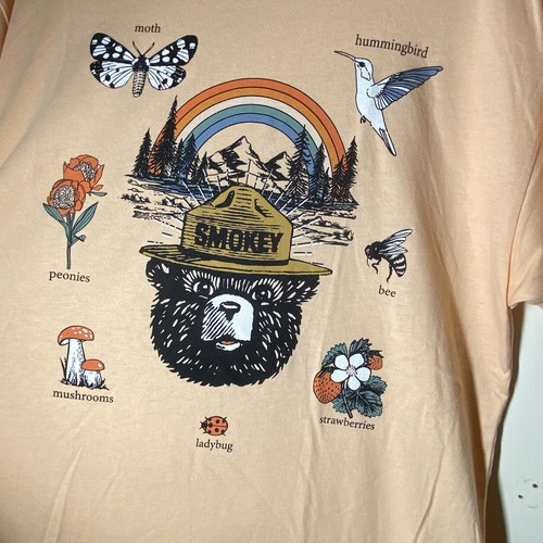 Smokey The Bear Tshirt L Womens Animals Rainbow Flowers Mushrooms Peach Gorpcore - Foto 2 di 4