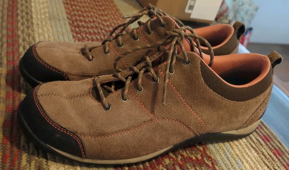 LL Bean Zapatilla Deportiva de Gamuza con Cordones Zapatos al Aire Libre para Mujer Talla 10 W Marrón Cómodo Foto 3 de 4