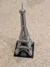 LEGO ARCHITECTURE: The Eiffel Tower (21019)