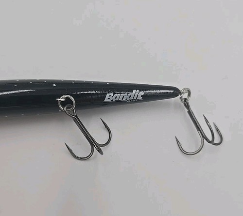 (6) Bandit Lures Deep Divers Fresh Water Crankbaits 6" Plano Case Included Fish - Picture 9 of 11