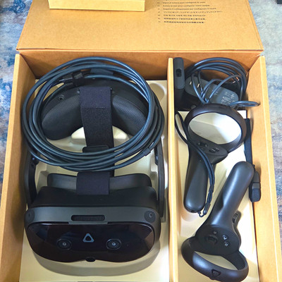 HTC VIVE Focus Vision VR Headset + Controllers (Pristine Condition)