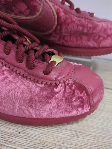 Nike Classic Cortez SE AV8205-600 Red Crush/Team Red Wmn Talla 6 Reino Unido Old School... - Imagen 4 de 15