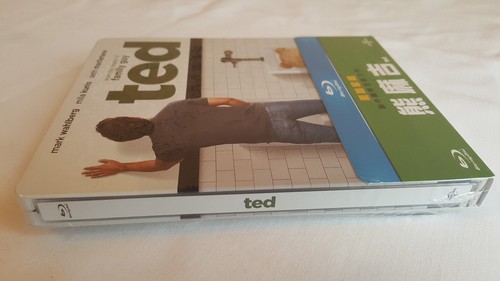 Ted STEELBOOK w/ Notepad/Notebook (Blu-ray Disc,Taiwan) REGION FREE - Picture 2 of 7