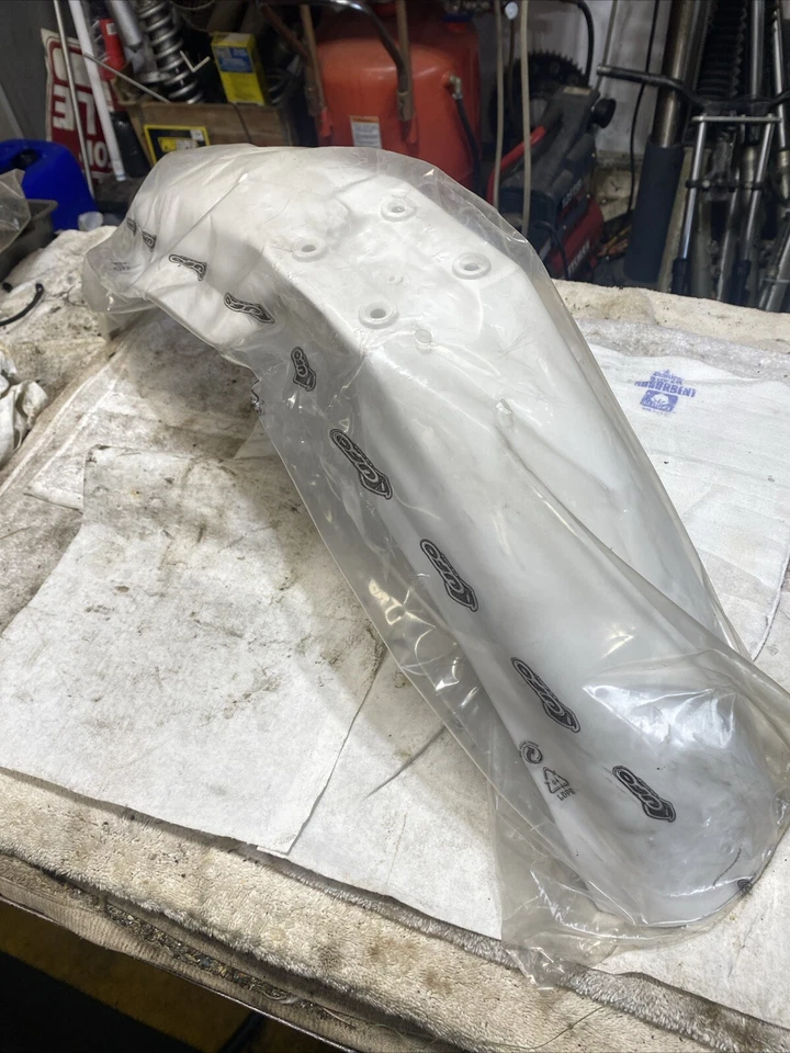 前挡泥板全新 UFO 雅马哈 YZ125 YZ250 1996 - 1998 3XK-21511-10 Bin 3 — 第 2/4 张图片