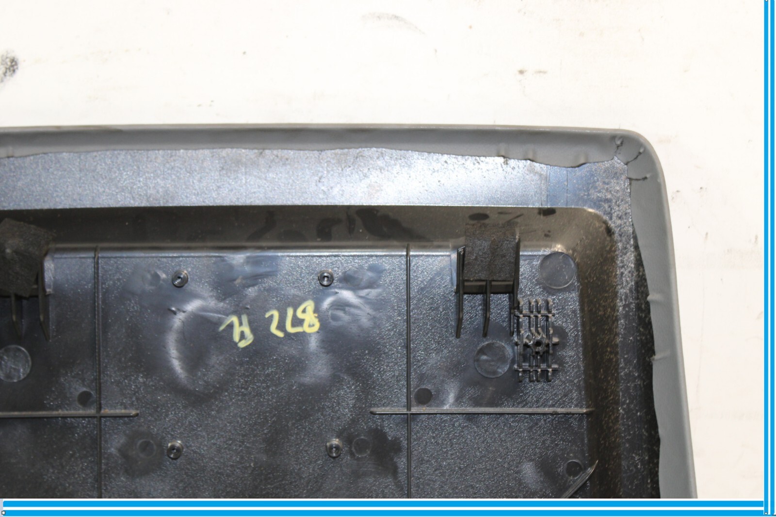 Maserati Quattroporte 2004-2008 Front Left Seat trim panel
