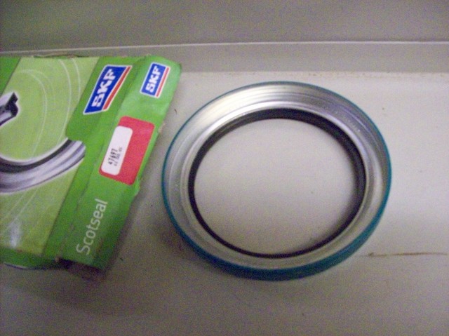 Сальник skf 47697
