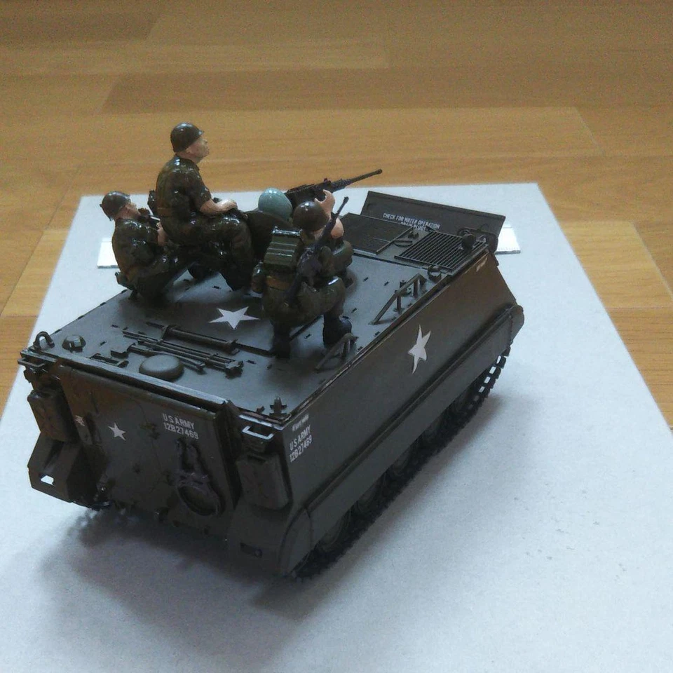 Porta personale corazzato Tamiya 1/35 US M113 costruito e dipinto - Immagine 3 di 4