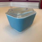 Pyrex Vintage Teal Refrigerator Dish 1.5 Cup W/ Lid Great Condition Turquoise