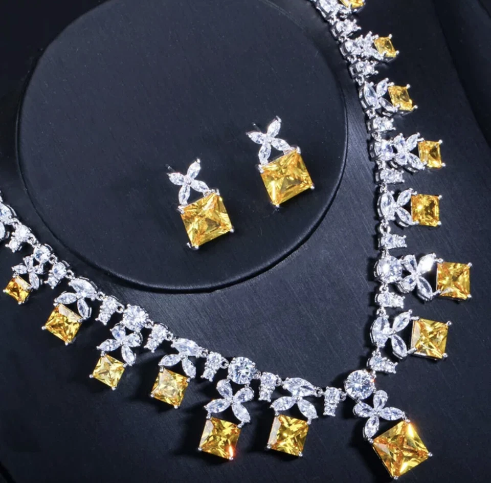 Conjunto de regalo de aretes collar de piedras preciosas de citrino amarillo enchapado en oro blanco de 18k para mujer Foto 2 de 4