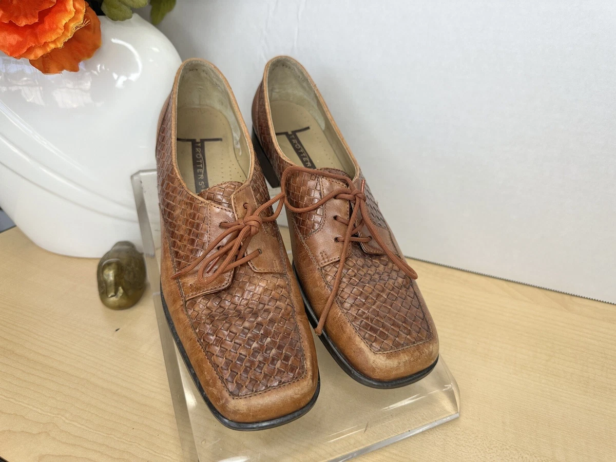 Preços baixos em Trotters Original Vintage Roupas, Calçados e