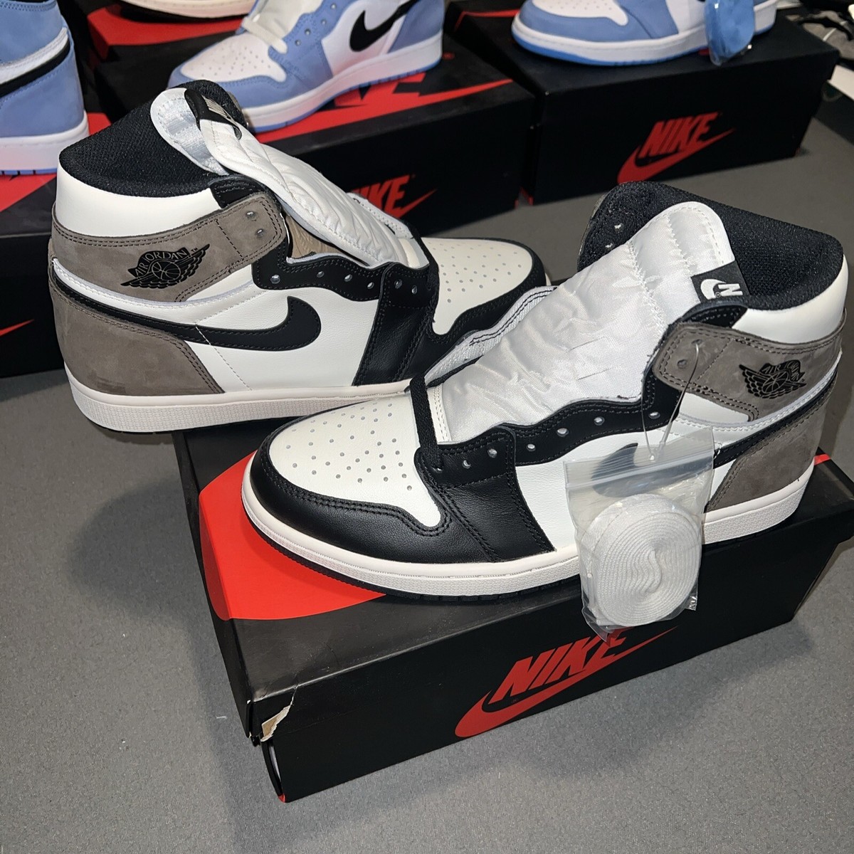 jordan 1 mocha size 8