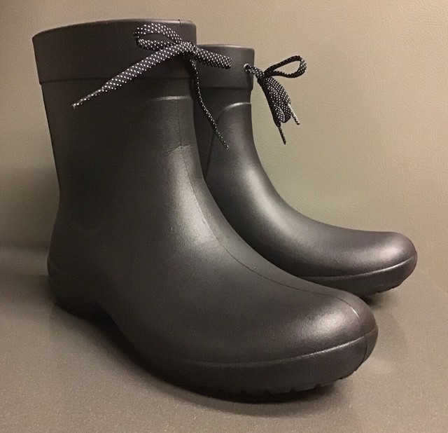 crocs freesail shorty rainboot