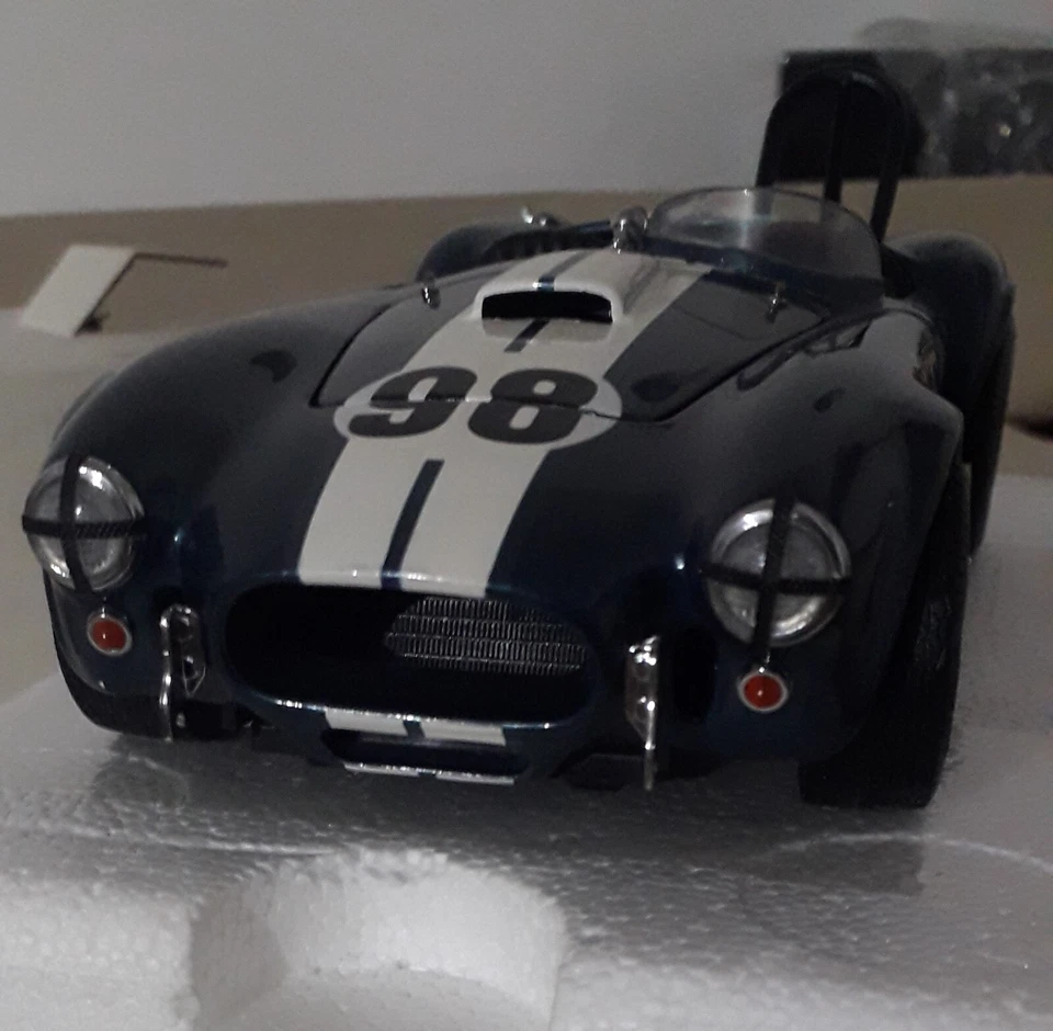Revell Creative Masters 1:20 Racing Cobra 427 come nuovo - Immagine 3 di 4