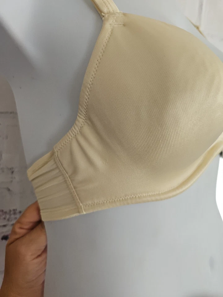 Wonderbra Wonderboost Seamless Foam Underwire Bra Ivory Size 38B Convertible - Image 4 of 4