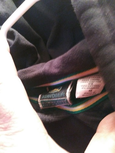 childrens m black John Deere hoodie see pic's good cond, - Picture 7 of 8