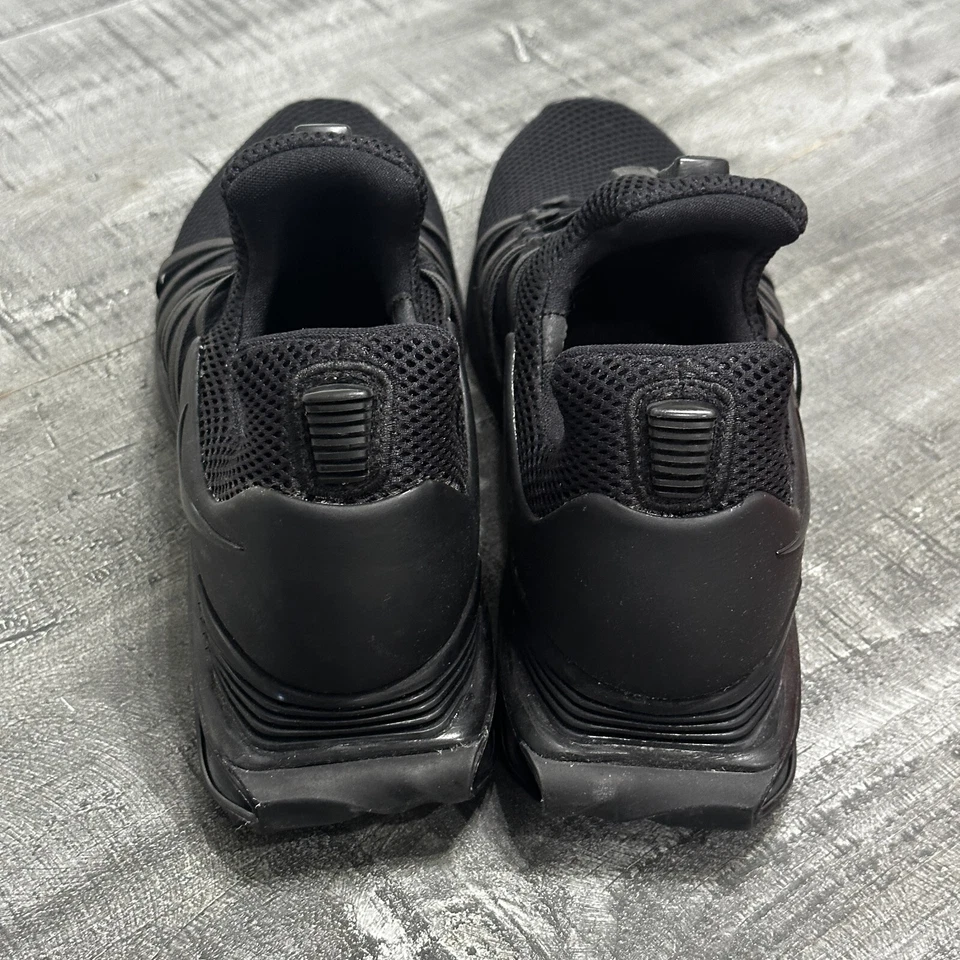 Men's Size 11.5 - Nike Shox Shoes Gravity Black. AR1999-001 - Image 4 of 4
