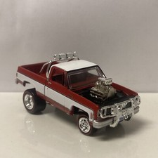 1973 73 Chevy Cheyenne C10 Fleetside Collectible 1/64 Scale Diecast Model