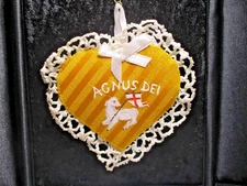Vintage AGNUS DEI Wax Sacramental LAMB OF GOD Religious Catholic Holy Devotional